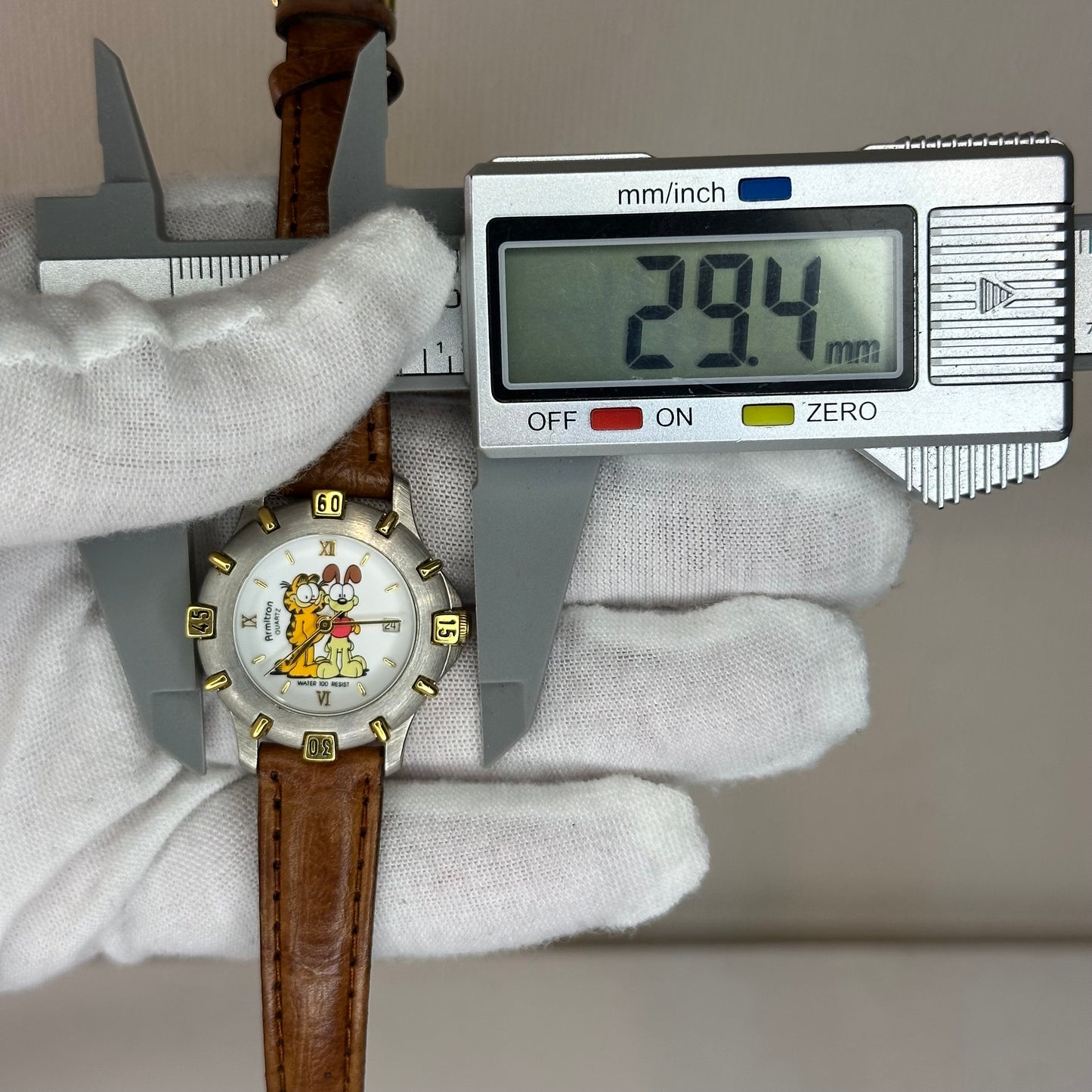 Reloj Armitron de Garfield y Odie Año 1994 Mujer Máquina Suiza Pulsera Original