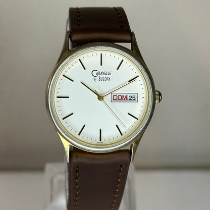 Reloj de hombre Caravelle by BULOVA 42C43 Day-Date de 1993 Minimalismo Noventero