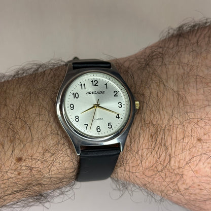 Reloj Brigade Hombre Elab. en 1999 Dial gris sunburst / Agujas doradas / Correa Nueva