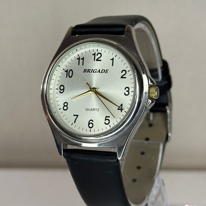 Reloj Brigade Hombre Elab. en 1999 Dial gris sunburst / Agujas doradas / Correa Nueva
