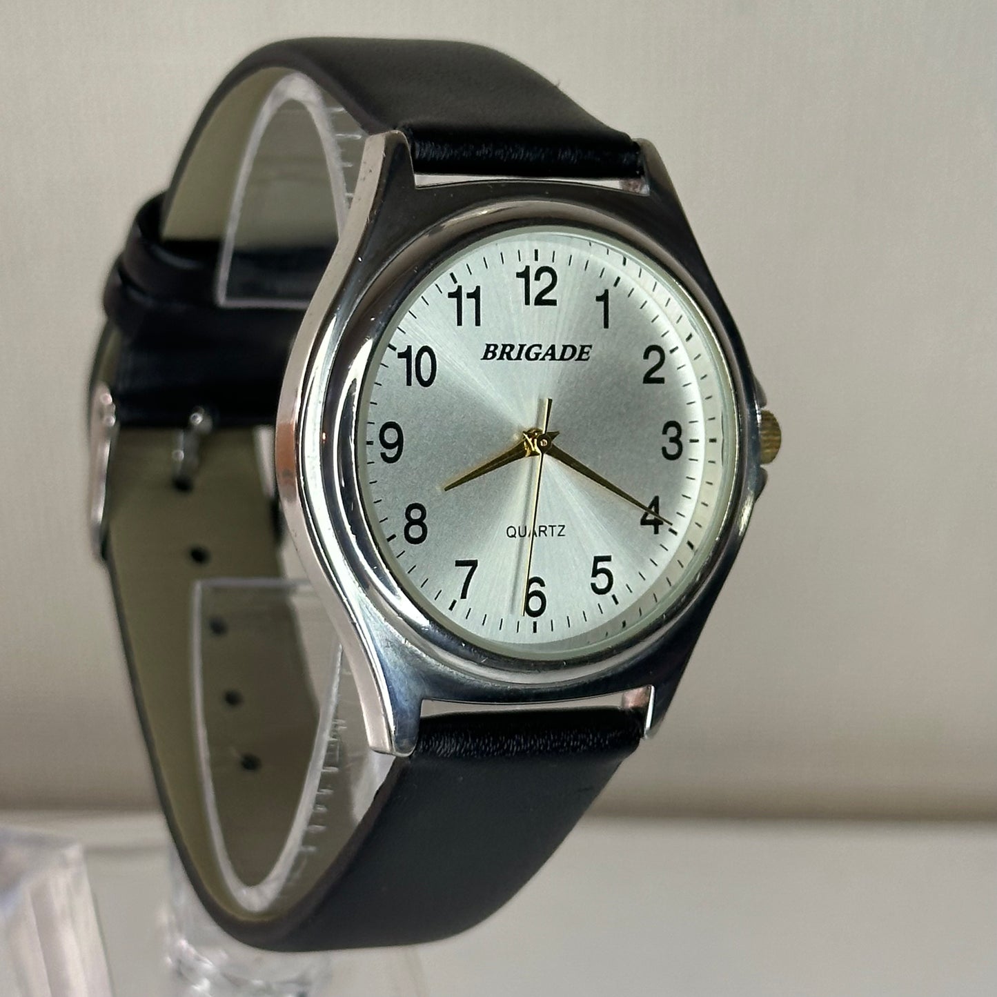 Reloj Brigade Hombre Elab. en 1999 Dial gris sunburst / Agujas doradas / Correa Nueva