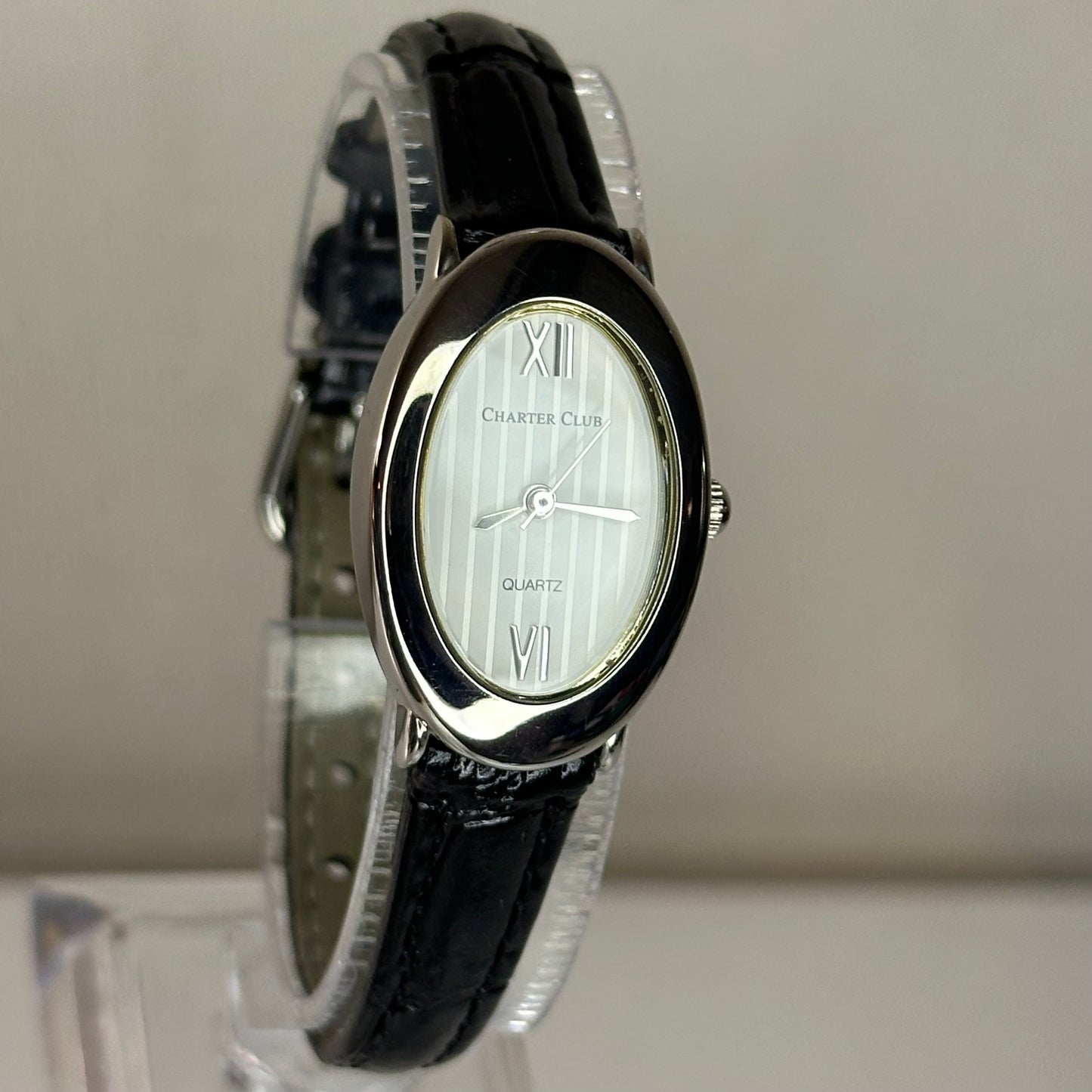 Reloj de mujer ovalado Charter Club Año 2006 Japan Movt. Inspiración Art Déco