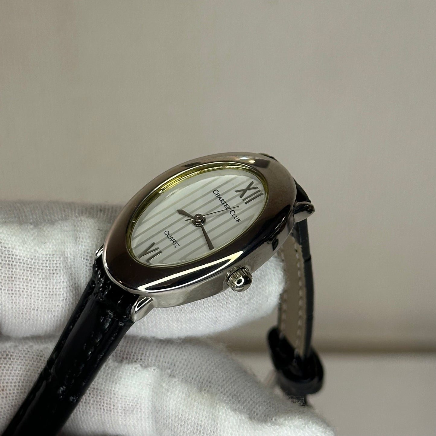 Reloj de mujer ovalado Charter Club Año 2006 Japan Movt. Inspiración Art Déco