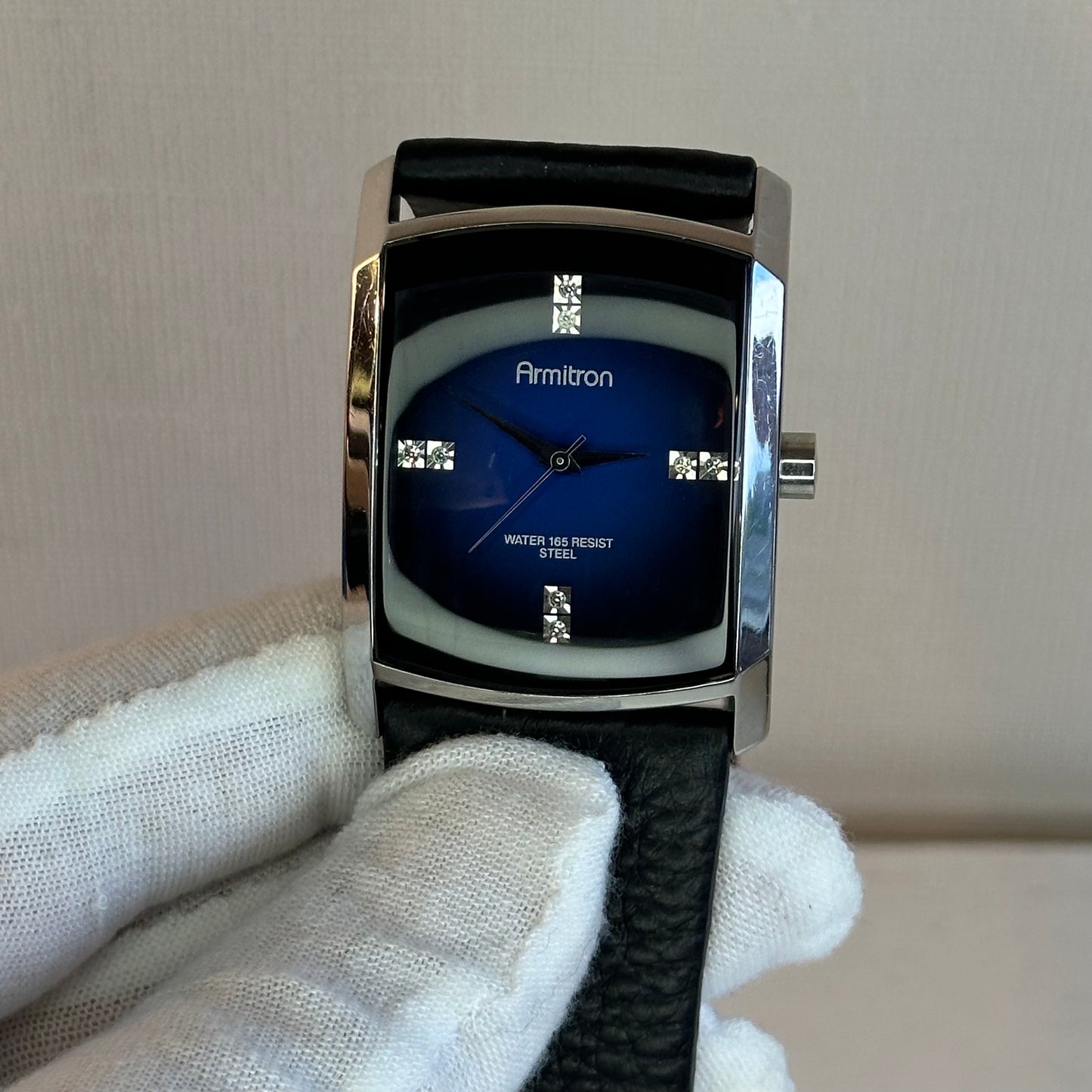 Reloj de hombre Armitron Dial azul degradé con cristales Elab. en 2009 NeoVintage