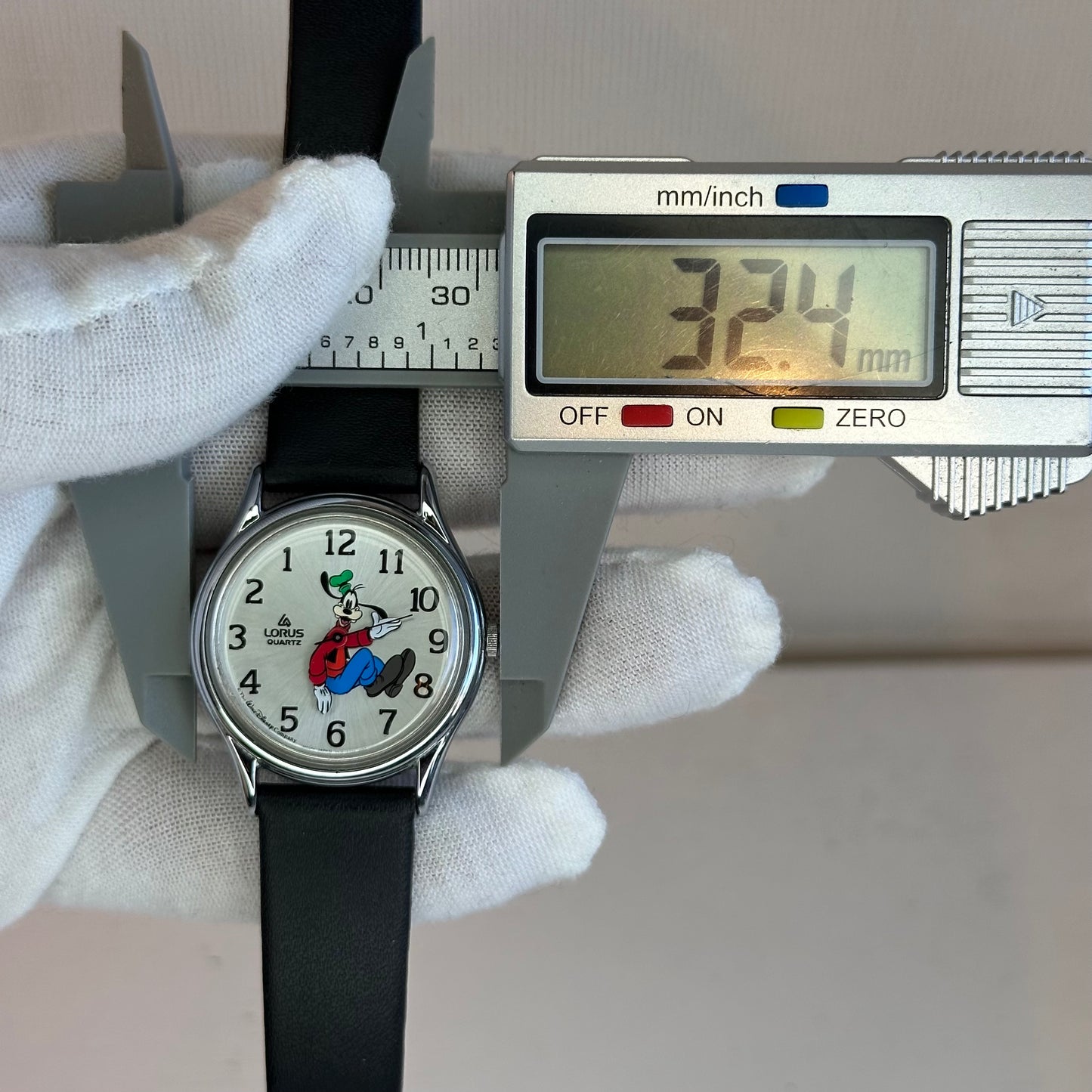 Reloj Lorus by SEIKO Disney Goofy Backwards Año 1992 Avanza hacia atrás TRIBILÍN