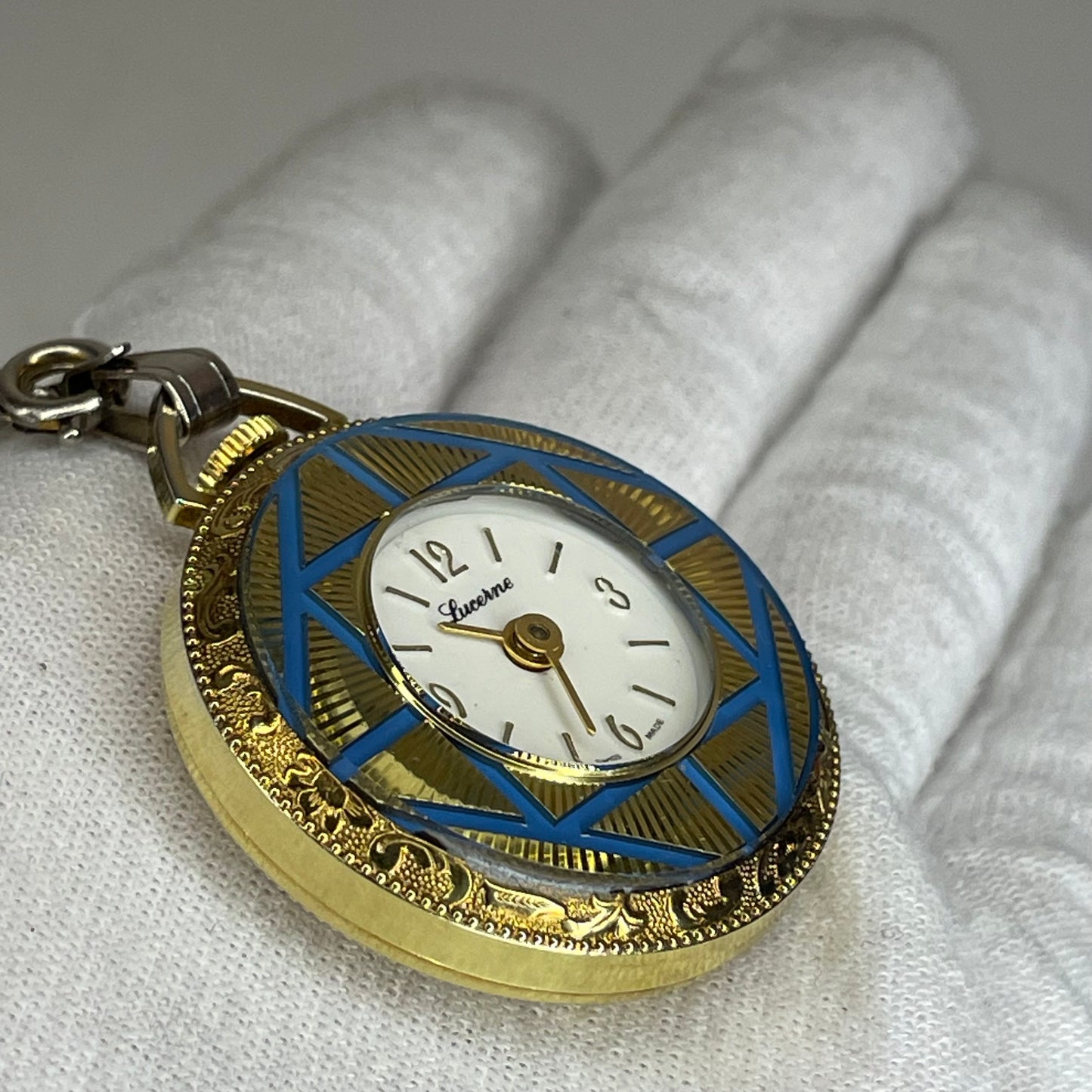 Reloj Colgante A Cuerda Lucerne SUIZO Azul y Dorado Elab. en 1970 Revival Art Déco - fotografía 4