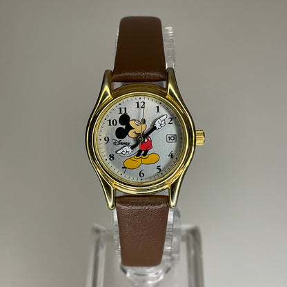 Reloj Disney Mickey Mouse MC 0076 con brazos indicadores y fechador Año 1998 Un clásico — imagen 3