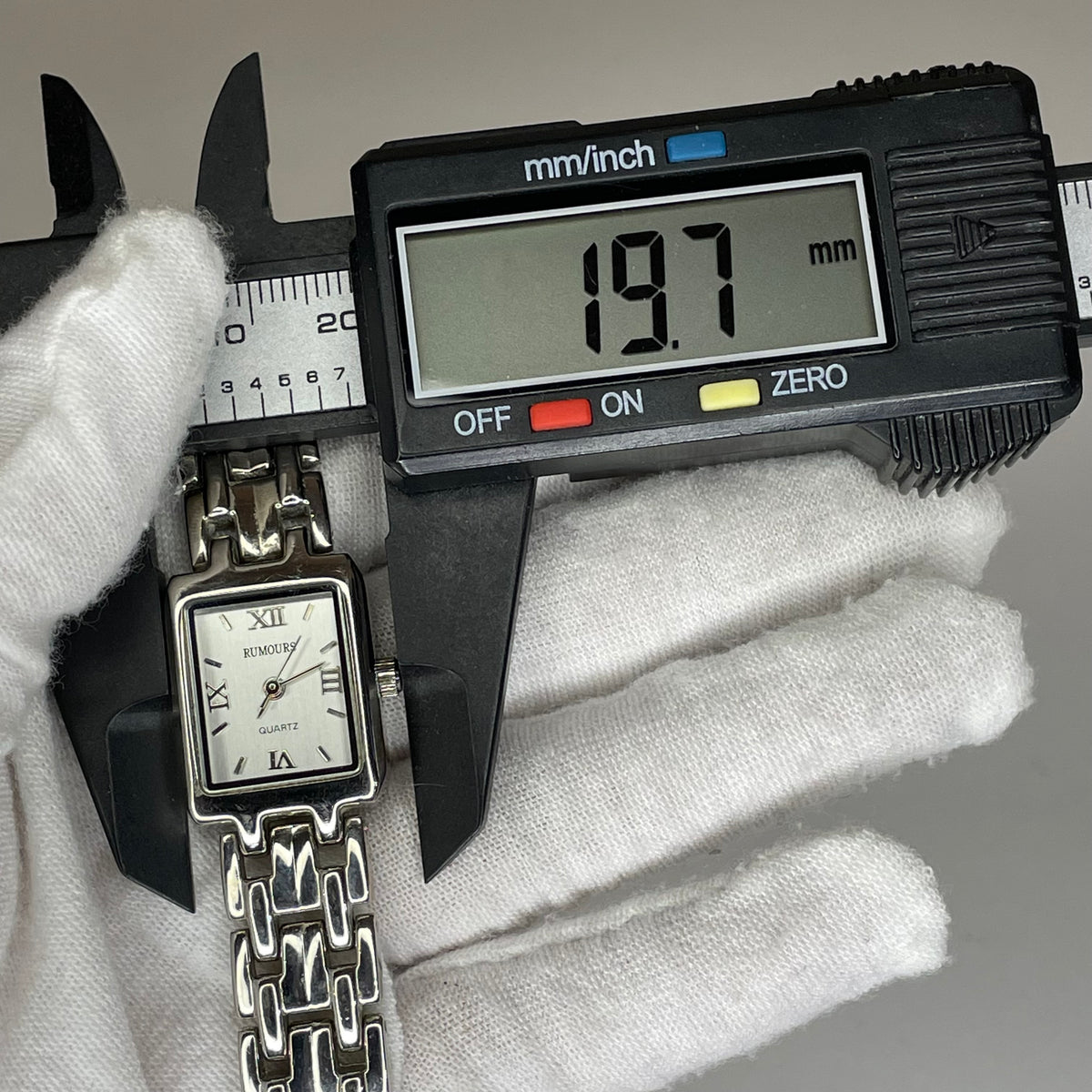 Reloj Joya Rumours Rectangular Plateado con brazalete geométrico Año 2001 JAPAN MOVT — imagen 8