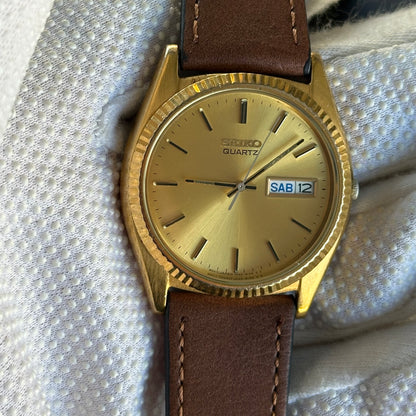 Seiko Quartz 7N43-8111 Dorado Hombre Elab. en Enero de 1995 Impecable