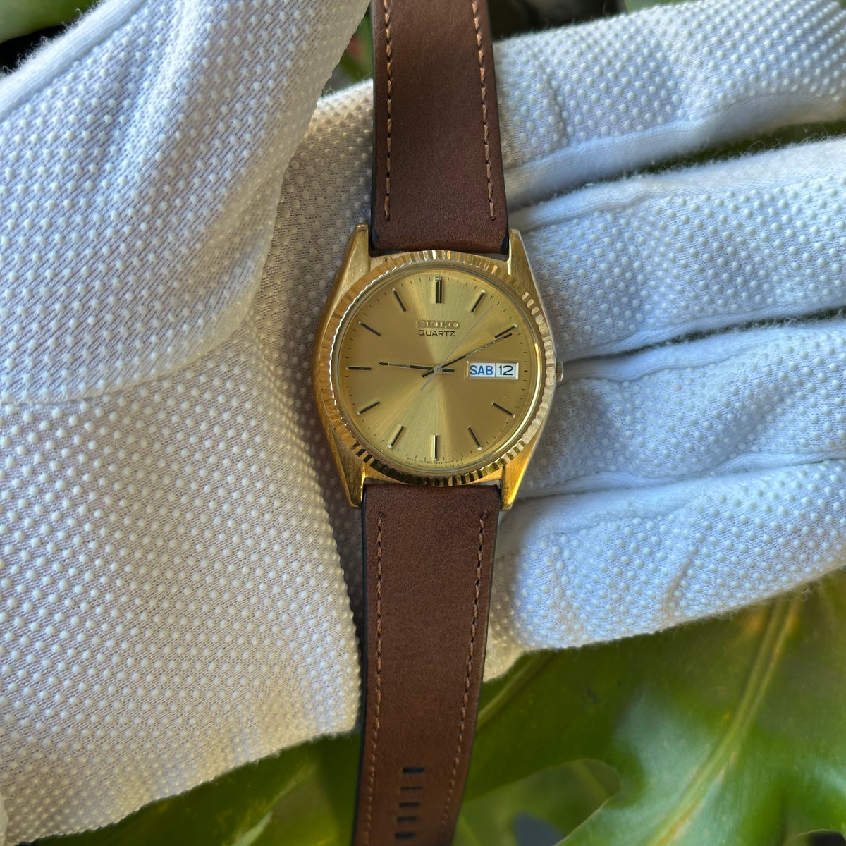Seiko Quartz 7N43-8111 Dorado Hombre Elab. en Enero de 1995 Impecable