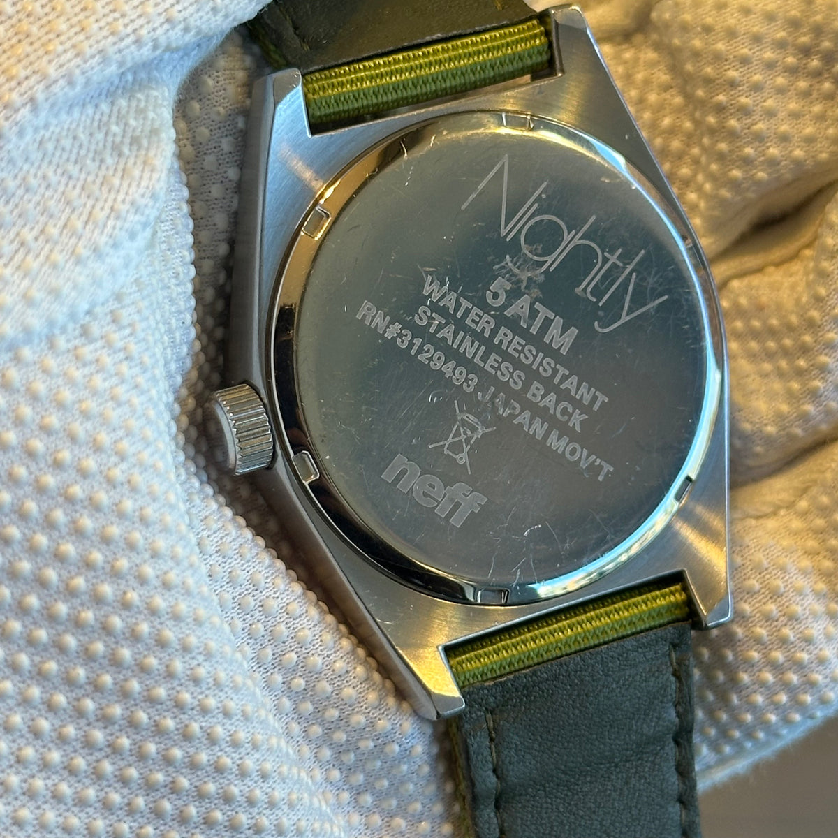 Reloj hombre NEFF Nightly  Año 2014 Minimalismo Urbano ESCASO 43MM