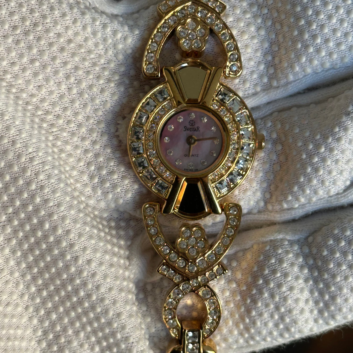 Reloj Joya Swistar 4011-1L Dorado con cristales y brazalete floral Año 2003 Máquina SUIZA