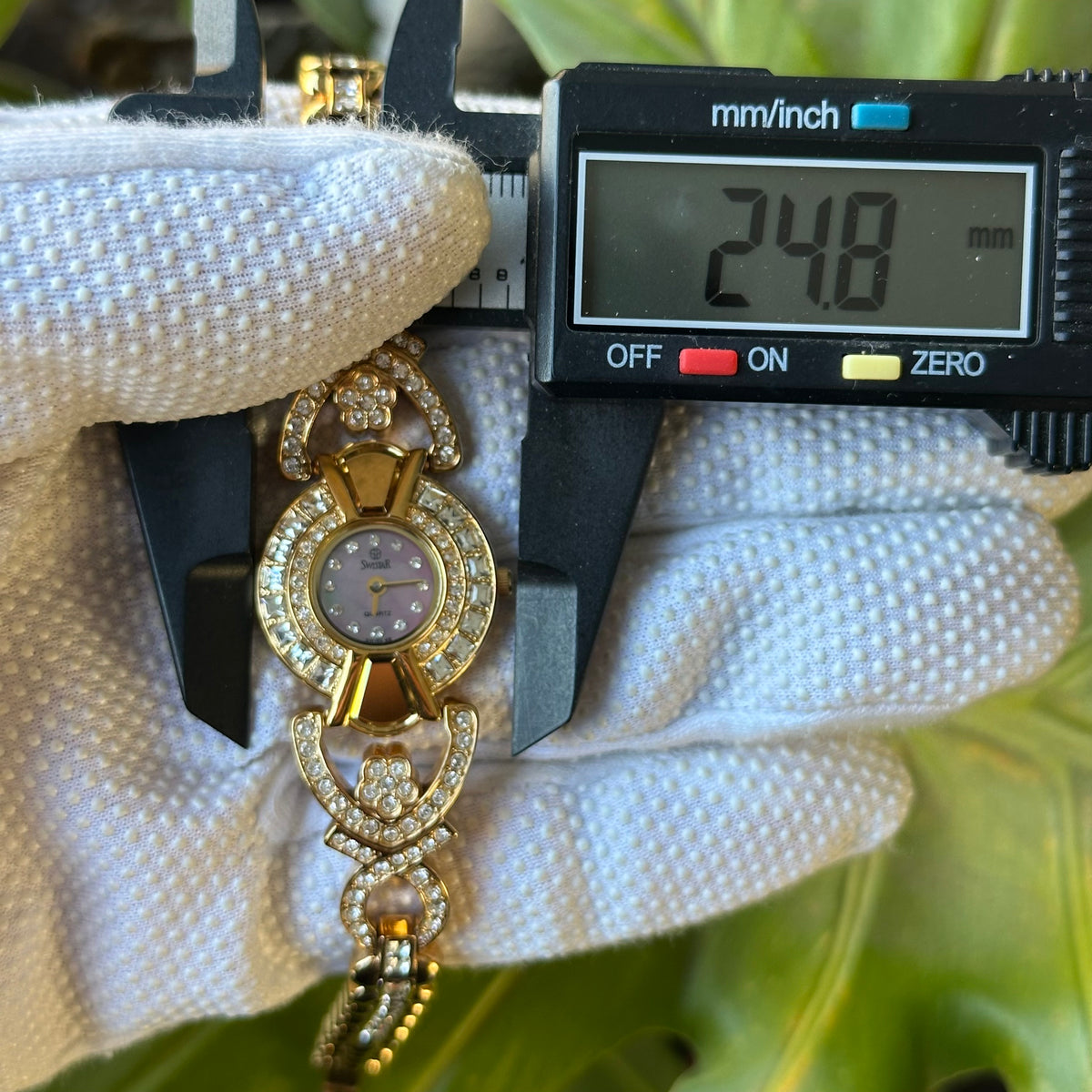 Reloj Joya Swistar 4011-1L Dorado con cristales y brazalete floral Año 2003 Máquina SUIZA