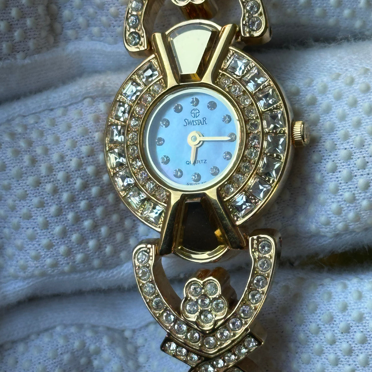 Reloj Joya Swistar 4011-1L Dorado con cristales y brazalete floral Año 2003 Máquina SUIZA