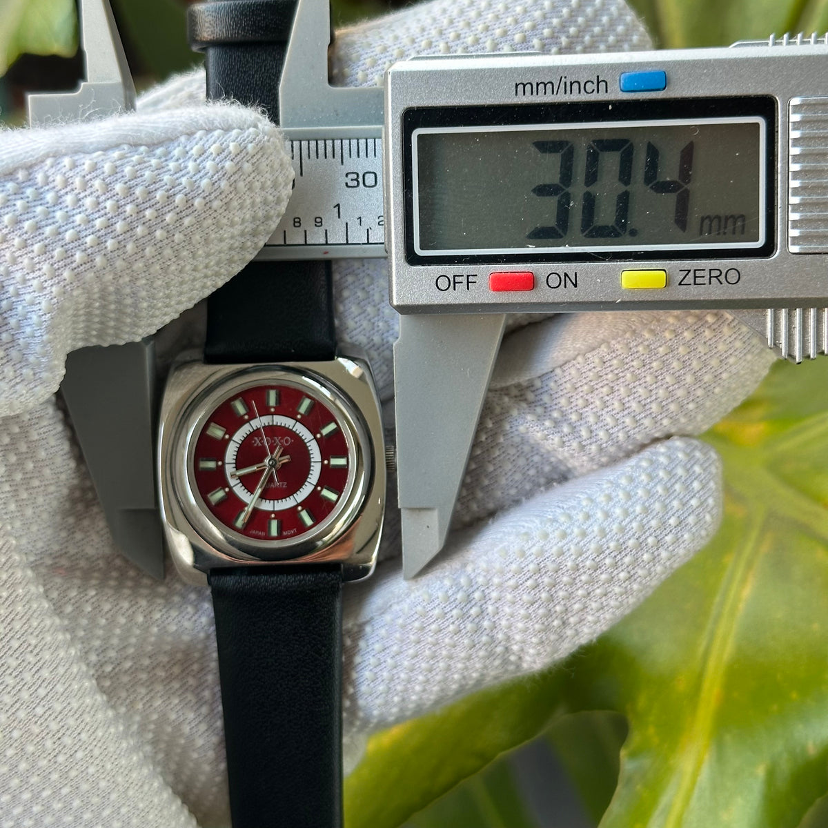 Reloj XOXO 2503 vintage - medida de caja