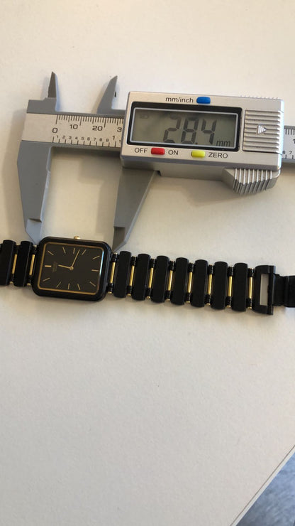 Reloj SEIKO Mujer enero/1985 Rectangular Negro Dorado RARO
