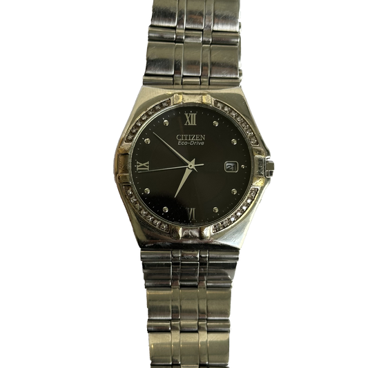 Citizen Hombre Elektra Eco-Drive con 28 Diamantes Naturales Sept. de 2005 — portada sin fondo