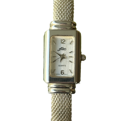 Alto Mujer ALT112 rectangular con brazalete de malla Año 1997 — portada