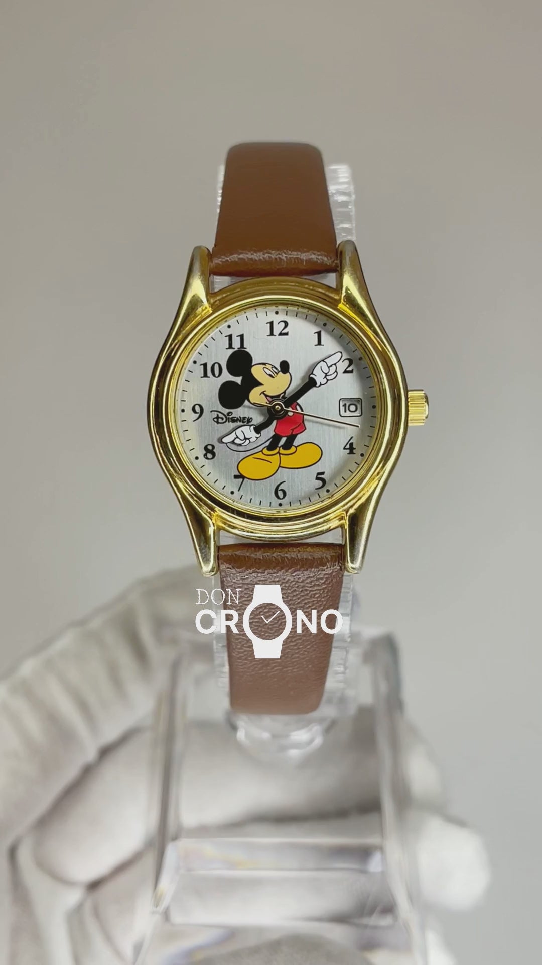 Reloj Disney Mickey Mouse MC 0076 con brazos indicadores y fechador Año 1998 Un clásico
