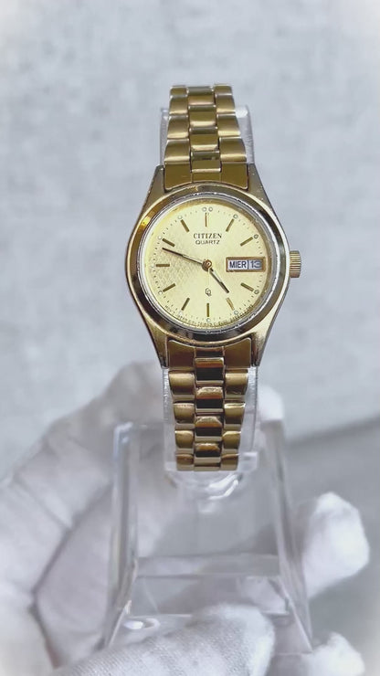 Reloj Citizen Mujer Quartz Dorado Día/Fecha 2000s Compacto