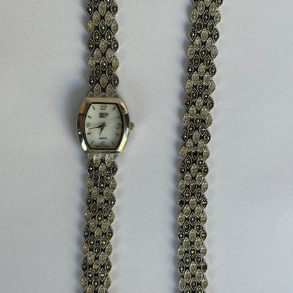 Gruen Mujer II con pulsera a juego y diseño de hojas Año 2000 — IMG_2617.jpeg