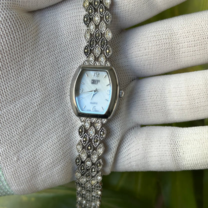 Gruen Mujer II con pulsera a juego y diseño de hojas Año 2000 — IMG_2624.jpeg