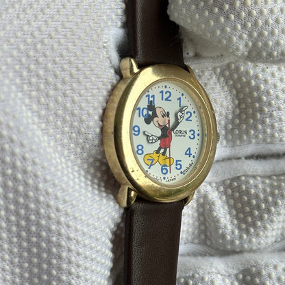 Lorus by SEIKO Mujer Disney Mickey Mouse con brazos móviles Año 1989 — IMG_2485.jpeg