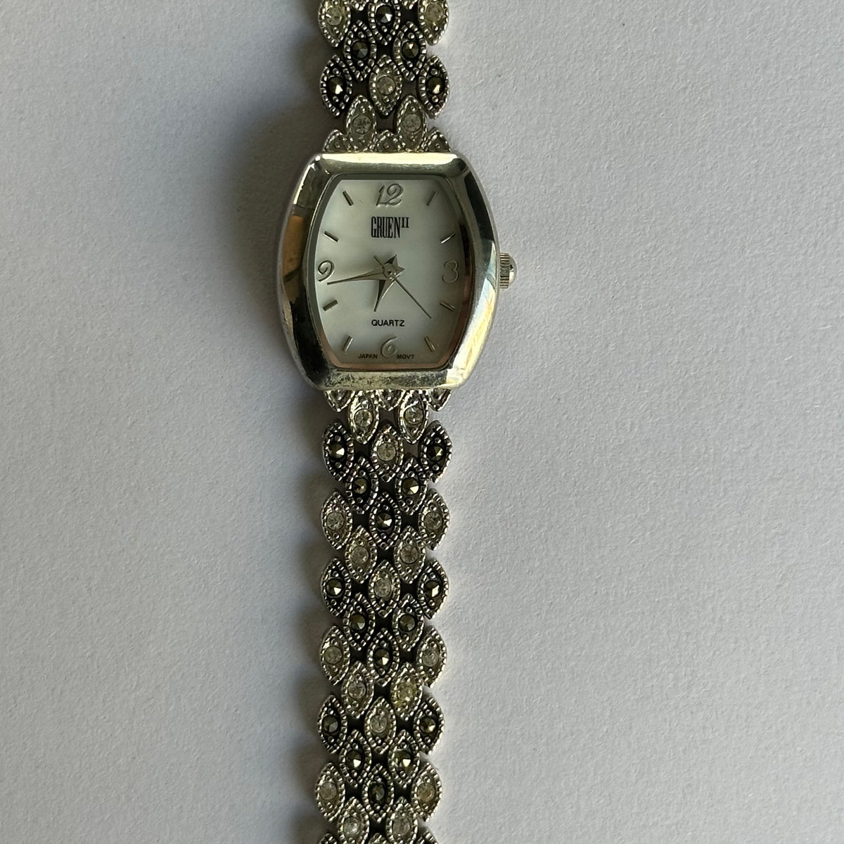 Gruen Mujer II con pulsera a juego y diseño de hojas Año 2000 — IMG_2618.jpeg