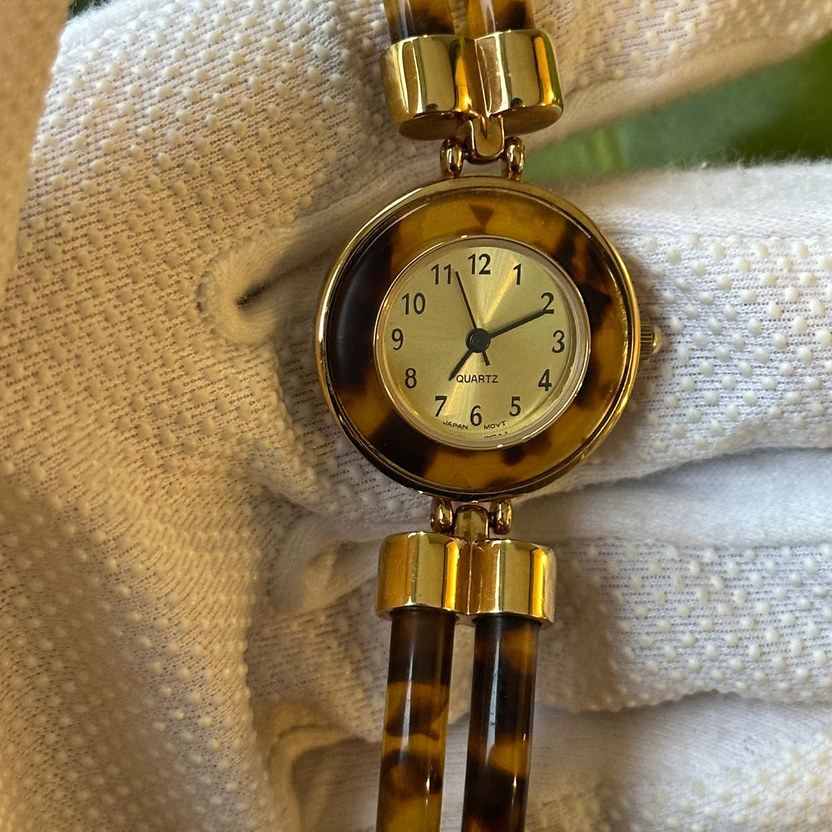 Reloj Joya Avon Dorado con Efecto Carey Año 1994 New Old Stock Impecable ESCASO — IMG_9871.jpeg