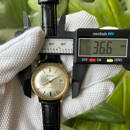Benrus Hombre 17 Rubíes Dial Sunburst y Fondo Transparente Año 1970