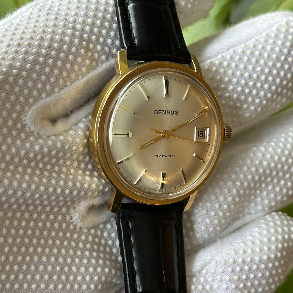Benrus Hombre 17 Rubíes Dial Sunburst y Fondo Transparente Año 1970