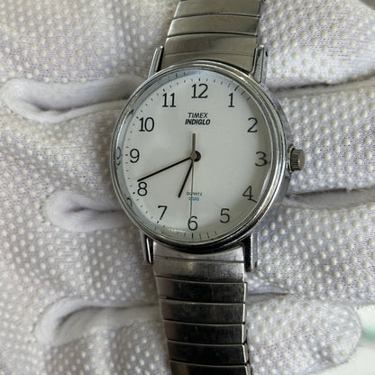 Timex Hombre Indiglo Dial Blanco y Brazalete Extensible Octubre de 1999