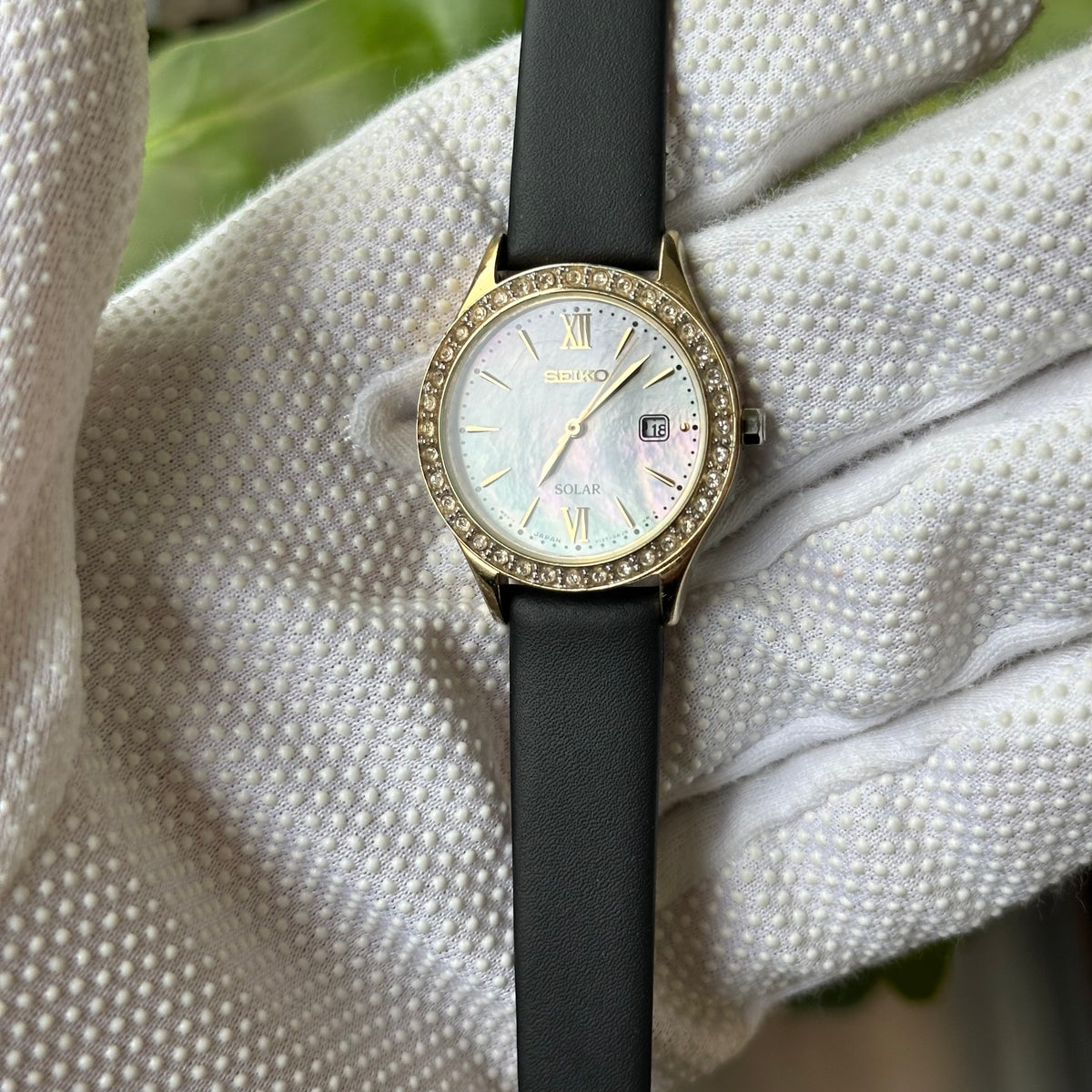Seiko Mujer SOLAR Madreperla Cristales Abril de 2013 FAVOR LEER