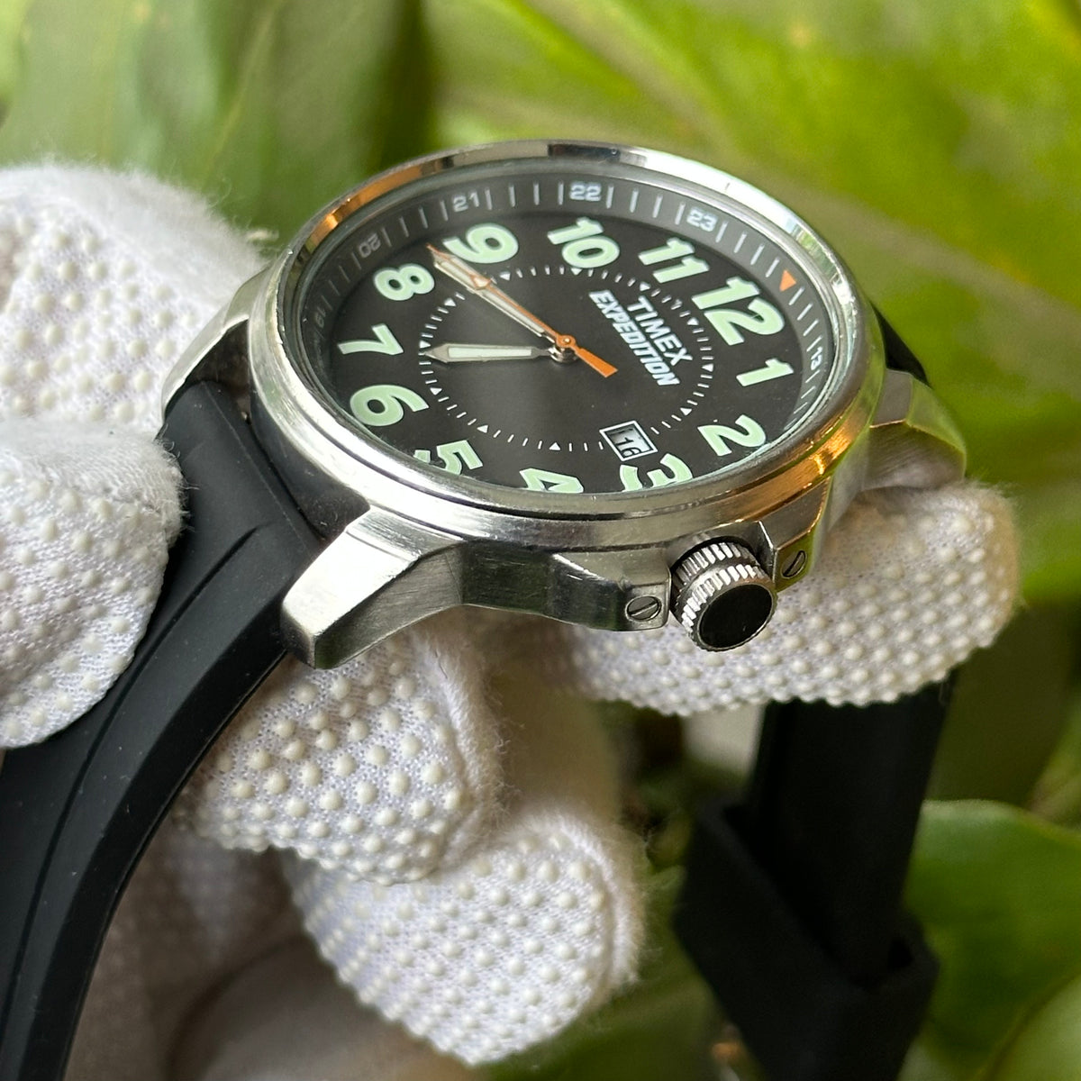 Timex Hombre Expedition de gran formato Dial iluminado Agosto 2017
