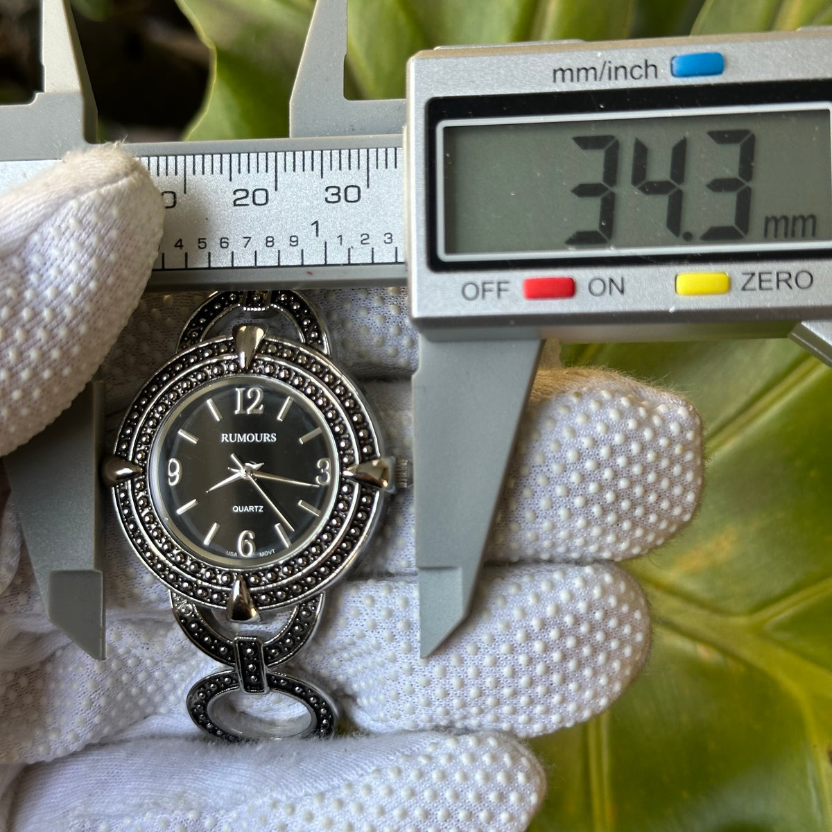 Reloj Joya Rumours Ovalado con Esfera Negra Año 1999 Estética Bisutería Antigua / NeoVintage — fotografía adicional 10
