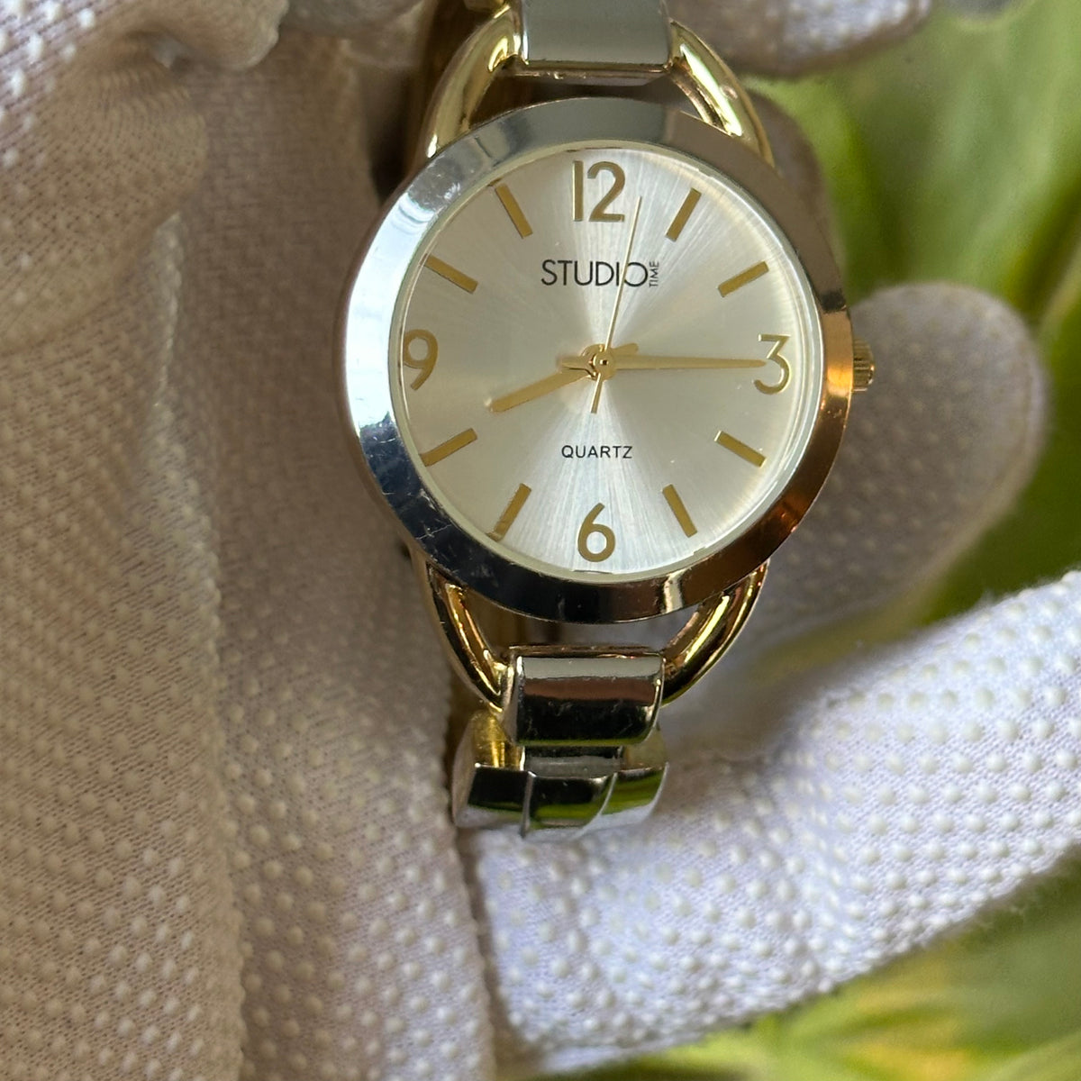 Reloj Joya Studio Time Bicolor con esfera satinada Año 2016 Impecable — fotografía adicional 7