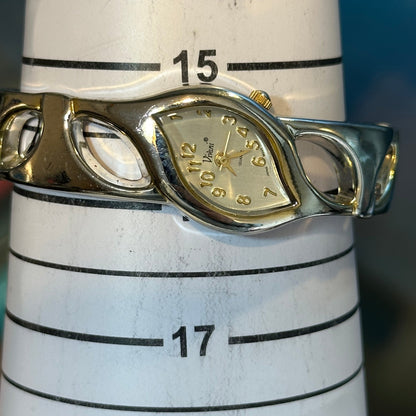 Reloj Joya Vivani 415T Mujer Diseño de Hoja y Brazalete Calado Bicolor Año 1998 — IMG_8682.jpeg