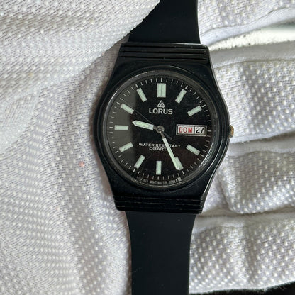 Reloj Lorus by SEIKO Hombre Y143-8090 Negro con Calendario Doble Año 1987 — IMG_9496.jpeg