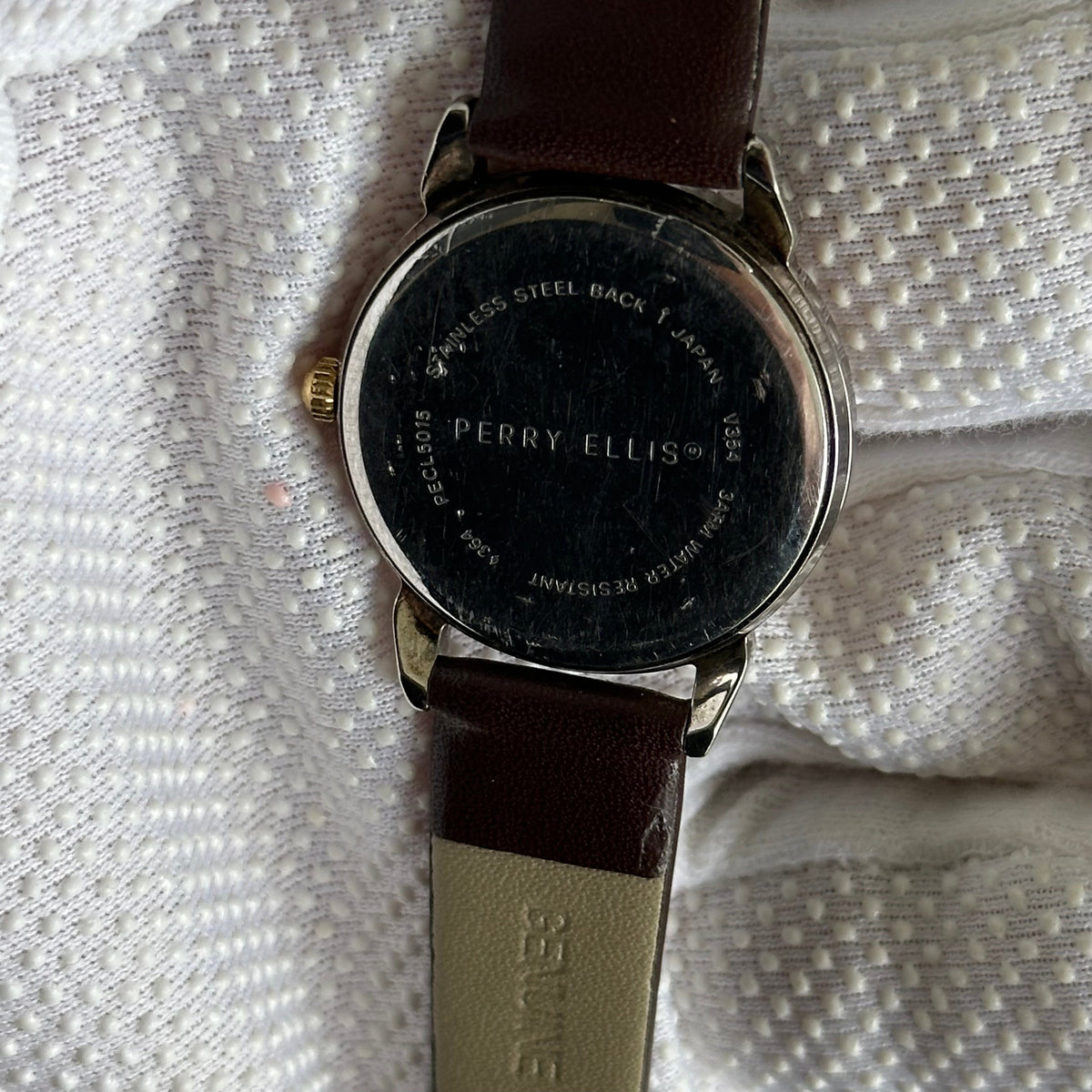 Reloj Perry Ellis PECL5015 Mujer Esfera en Relieve Roseta Guilloché Bicolor Año 2005 — IMG_9556.jpeg