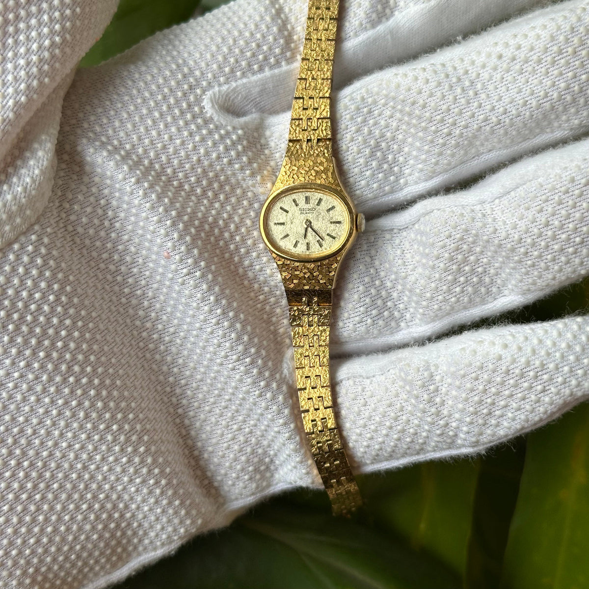 Reloj Joya SEIKO 4N00-5291 Dorado con Brazalete Texturado Abril de 1995 Estética Mosaico ÚNICO — IMG_9750.jpeg