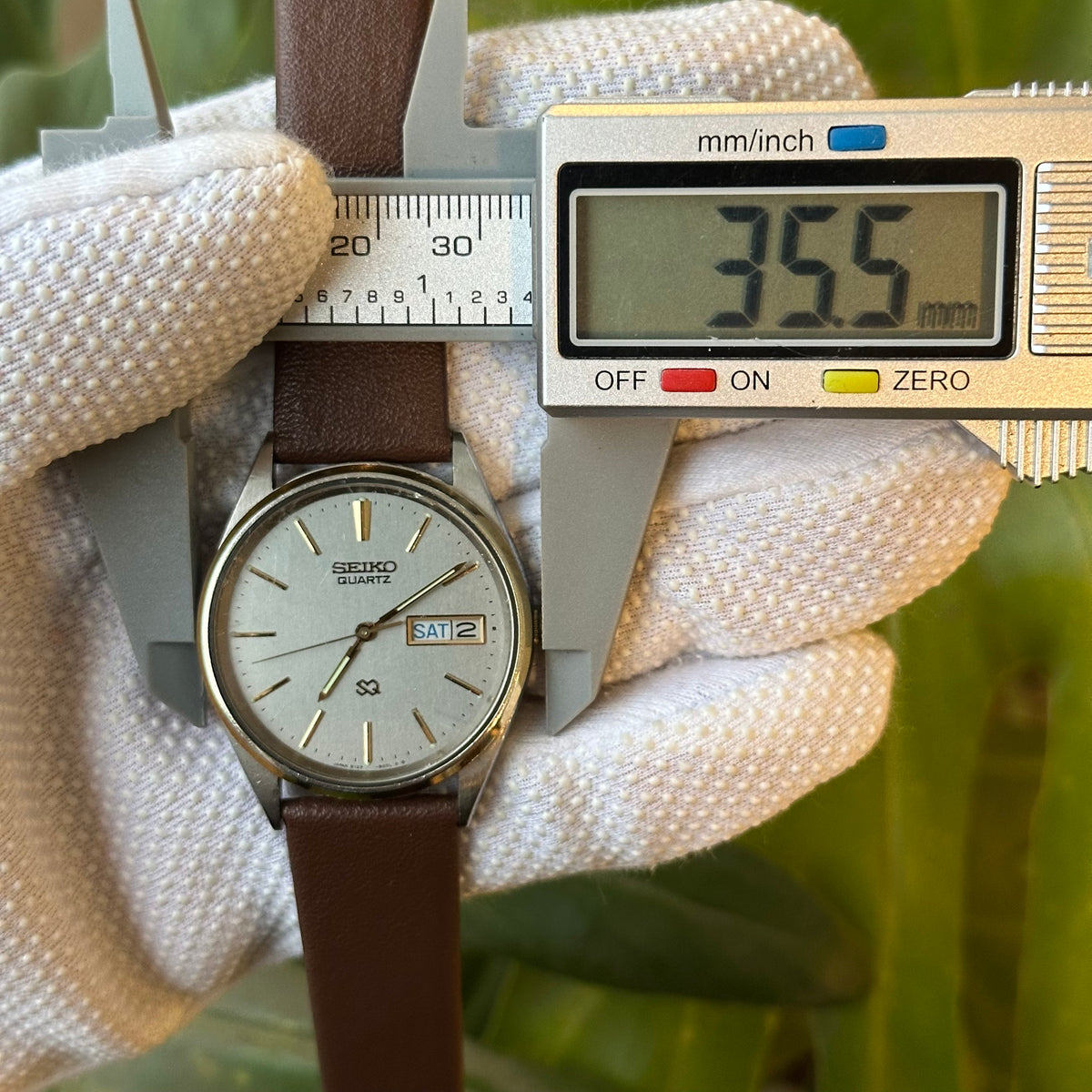 Reloj Seiko SQ 8123-8000 Hombre Bicolor con Día y Fecha Elaborado en Marzo de 1984 — IMG_9867.jpeg